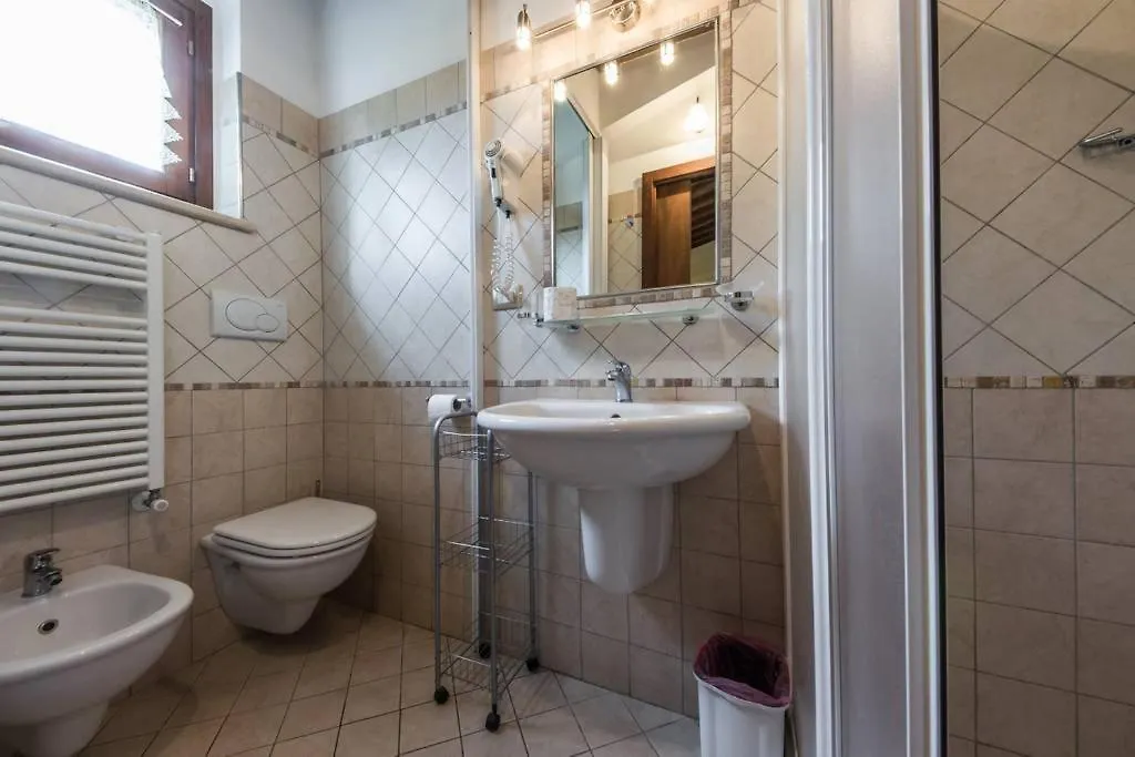 Fonte Dei Tufi Bed & Breakfast Siena