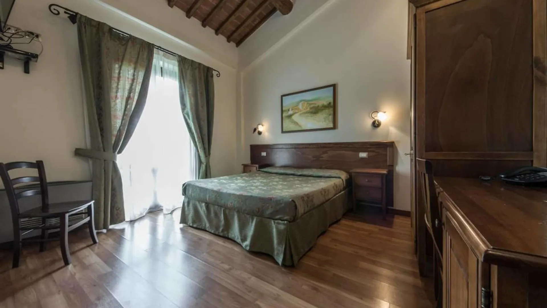 Fonte Dei Tufi Bed & Breakfast Siena Italy
