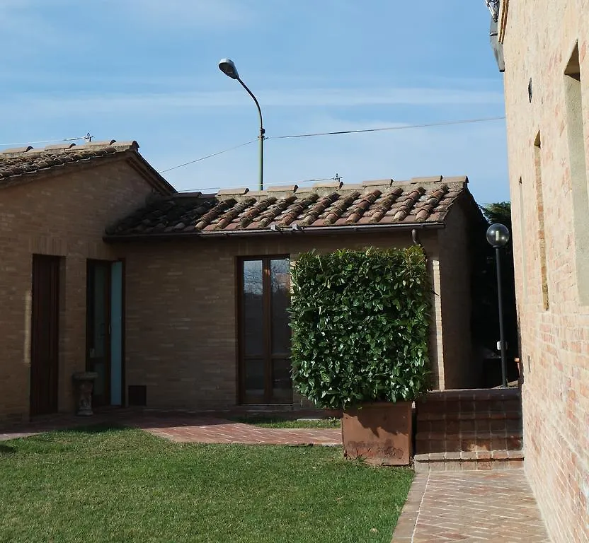 Fonte Dei Tufi Bed & Breakfast Siena