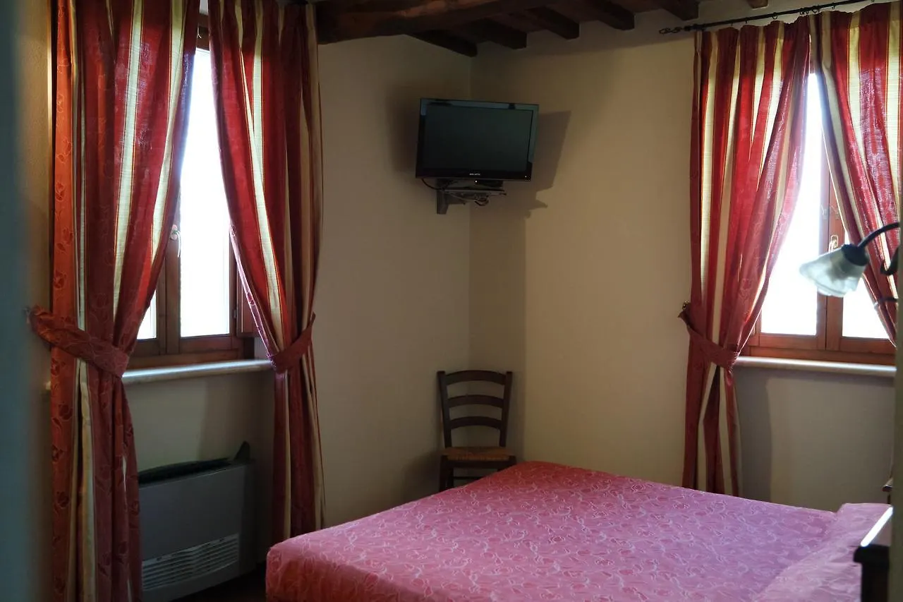Fonte Dei Tufi Bed & Breakfast Siena