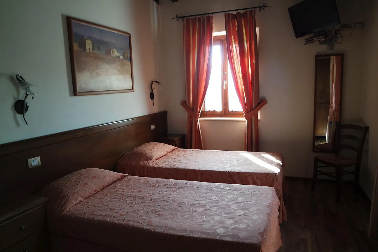 Fonte Dei Tufi Bed & Breakfast Siena