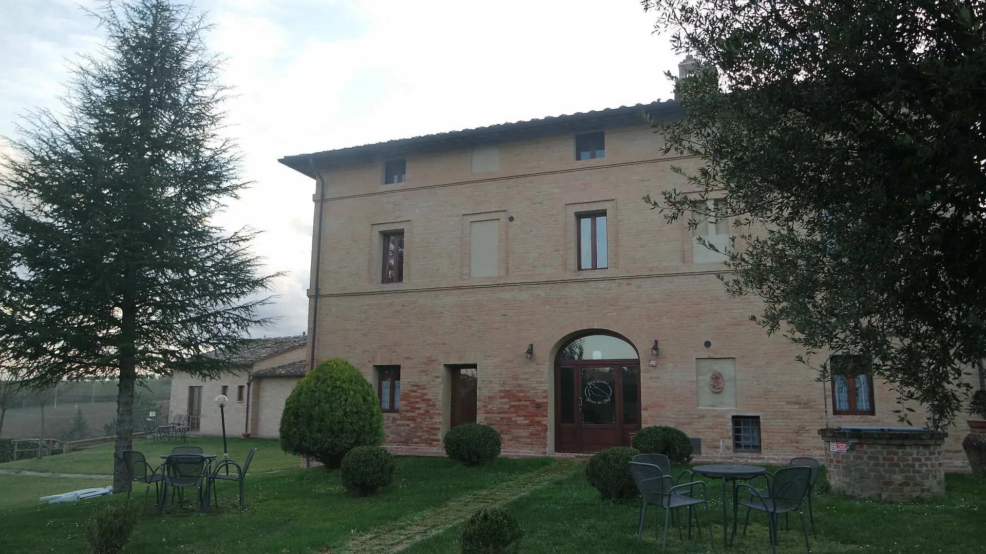 Fonte Dei Tufi Bed & Breakfast Siena