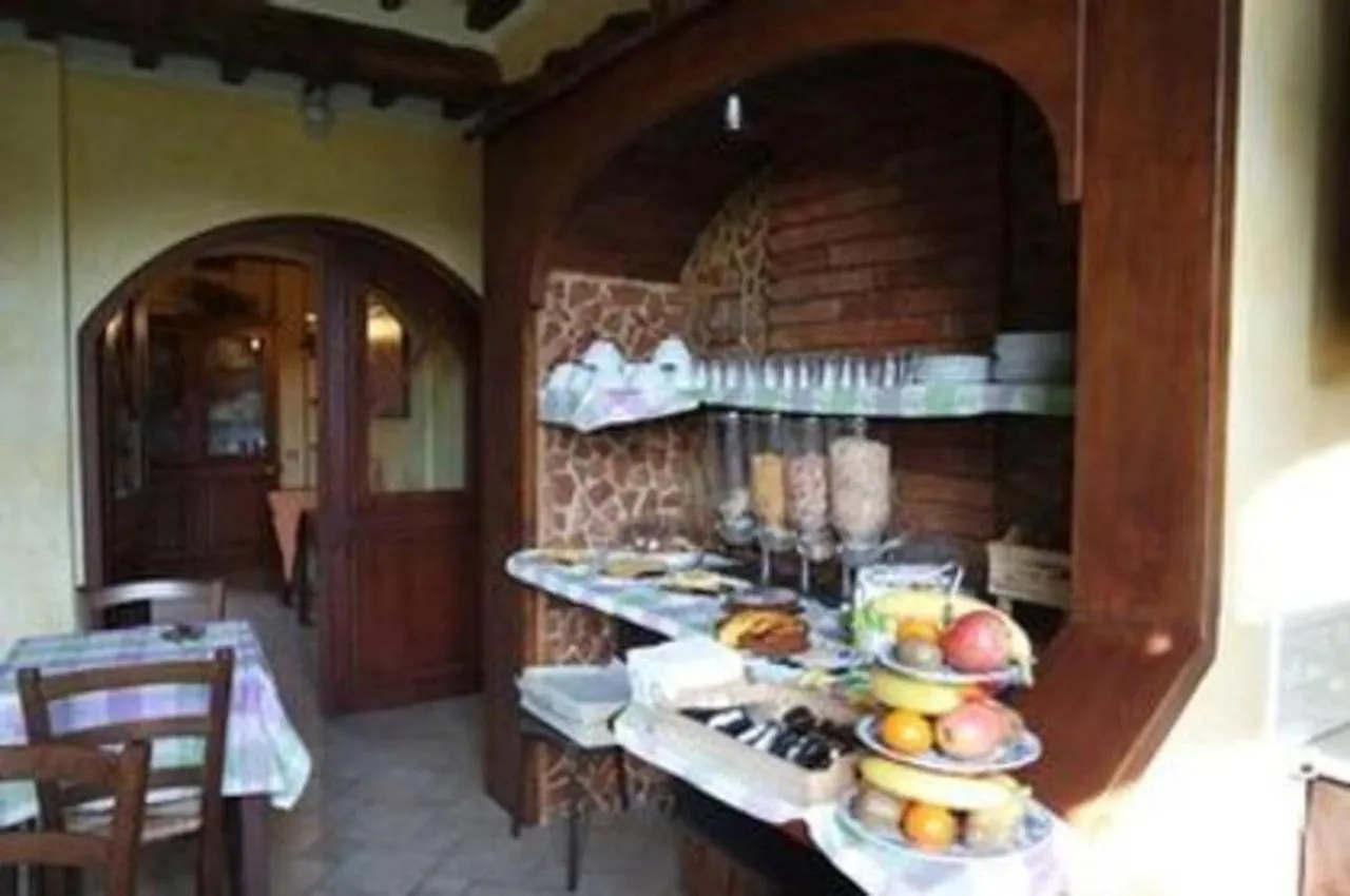 Fonte Dei Tufi Bed & Breakfast Siena