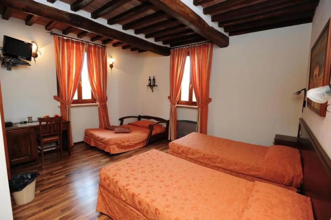 Fonte Dei Tufi Bed & Breakfast Siena 3*,  Italy
